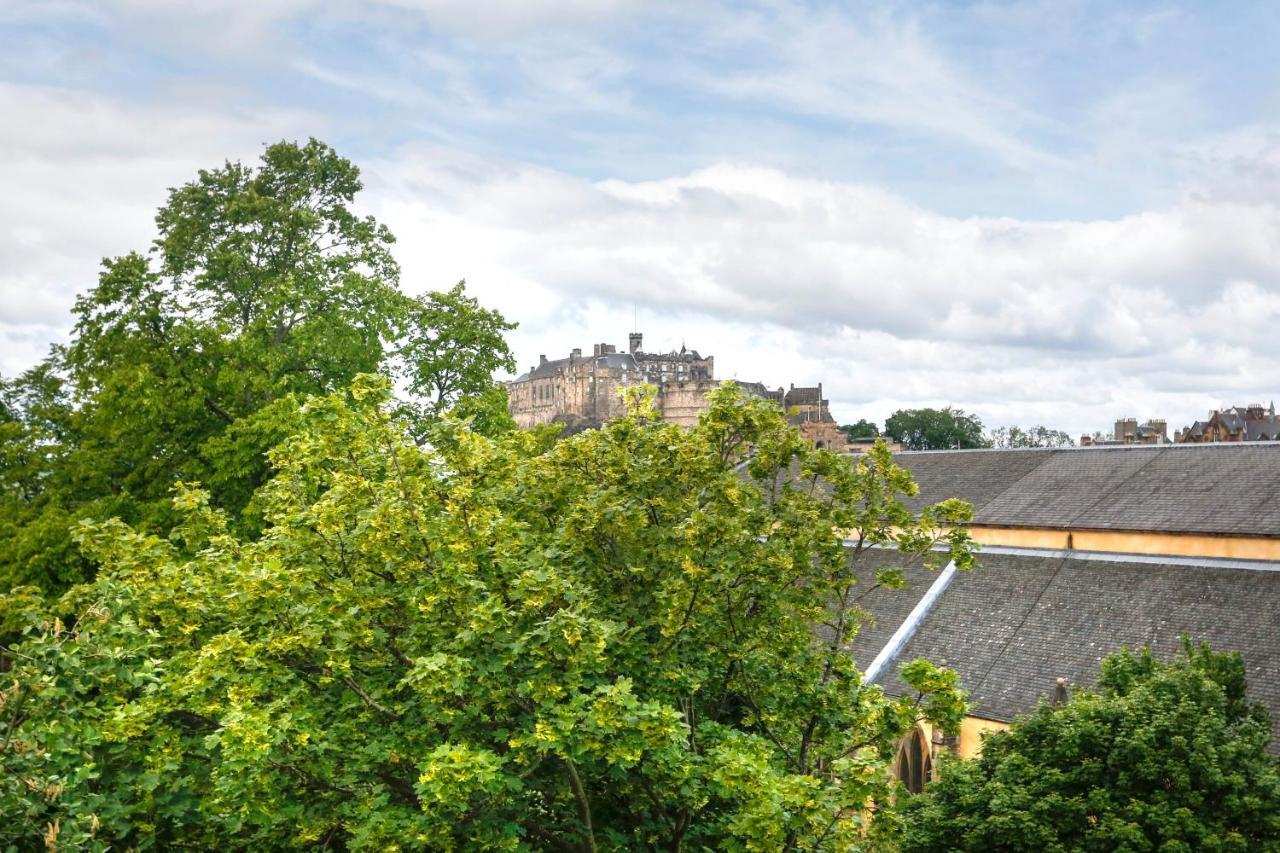 Fabulous 5 Double Bedroom Old Town * Edinburgh